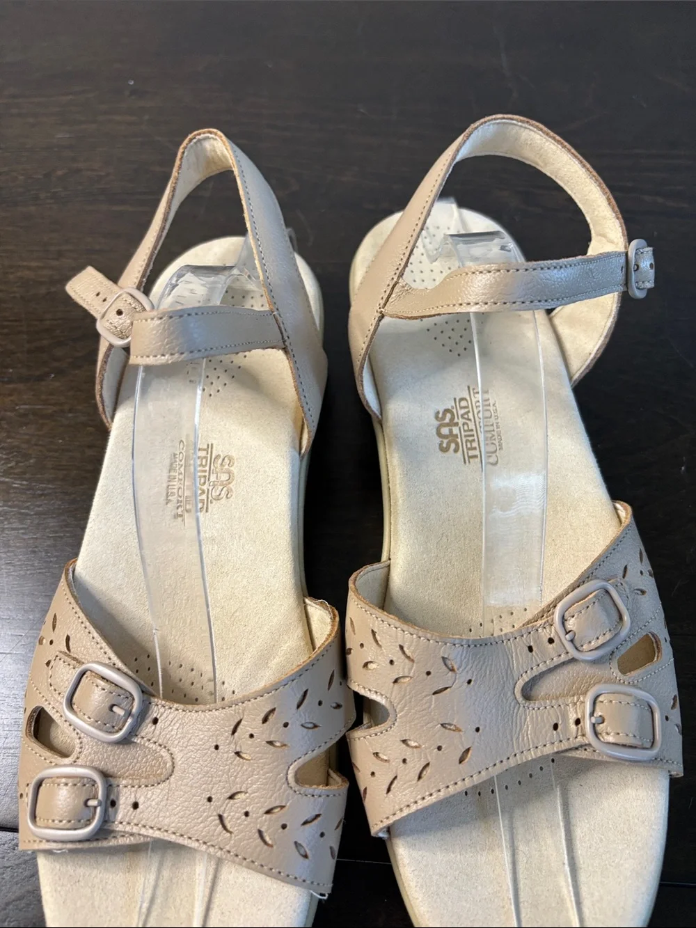 SAS Women's Beige Leather Tripad Comfort Sandals Size 10